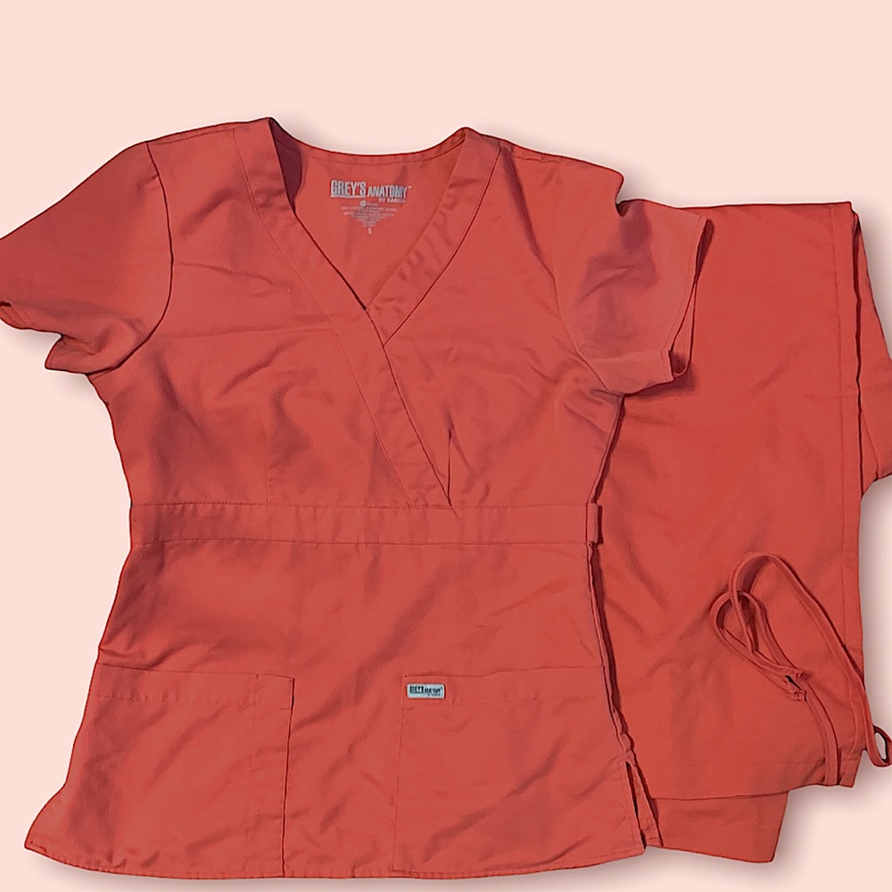 Greys anatomy scrub set